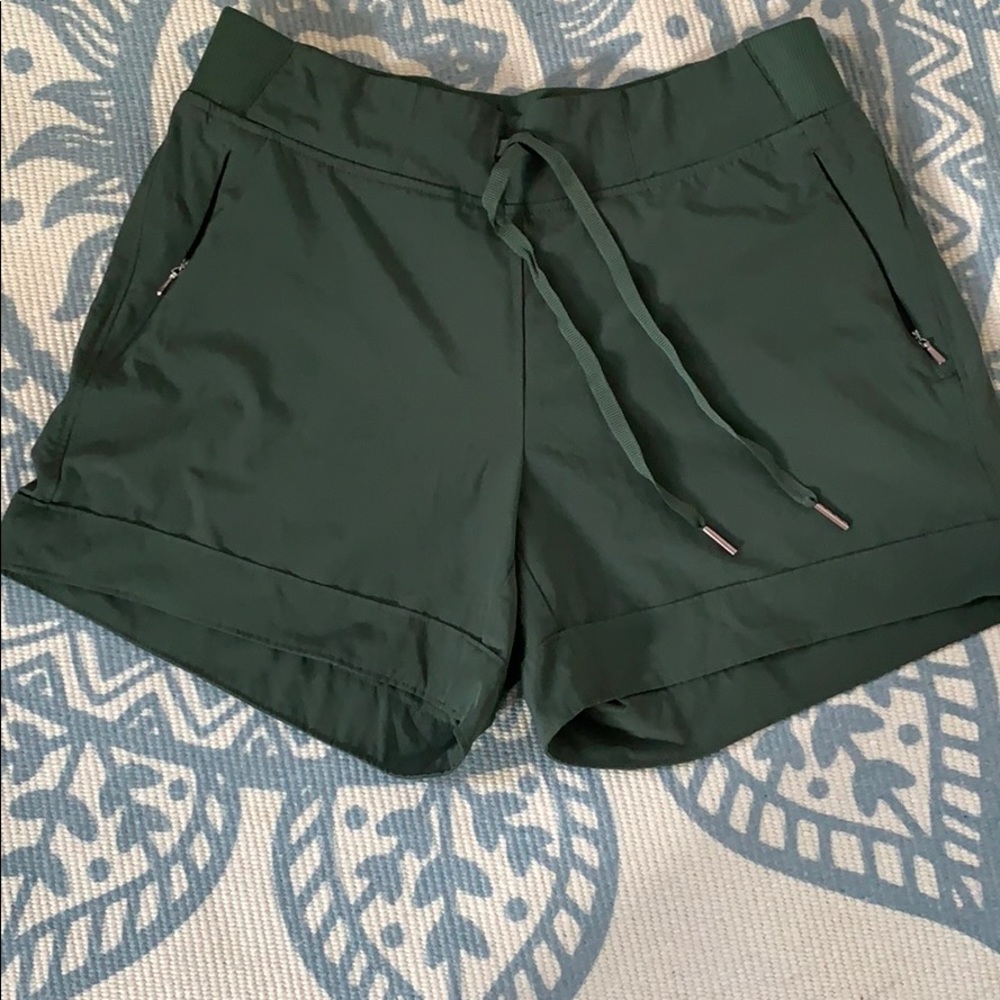 Calia olive green shorts size: S
